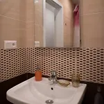 דירה Cozy 2-room Apt, Parking Nearby