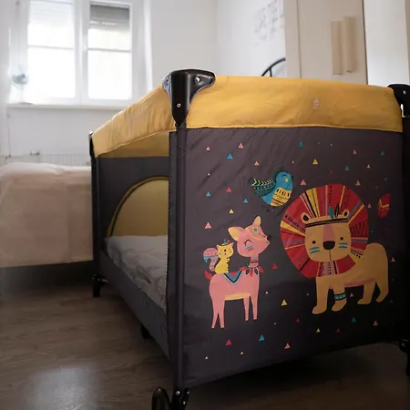 Апартаменты Cozy 2-room Apt, Parking Nearby *