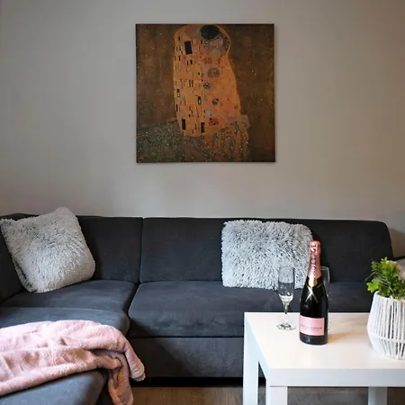 Appartement Cozy 2-room Apt, Parking Nearby Bratislava