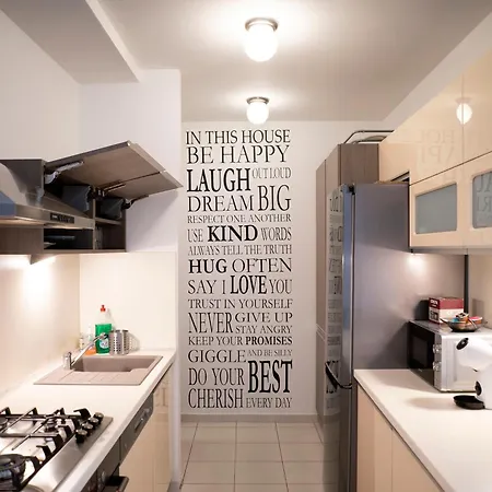 Cozy 2-room Apt, Parking Nearby * Bratislava